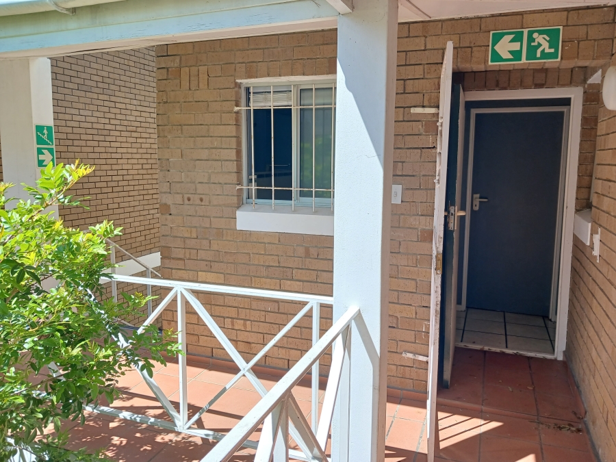 To Let 2 Bedroom Property for Rent in La Colline Western Cape